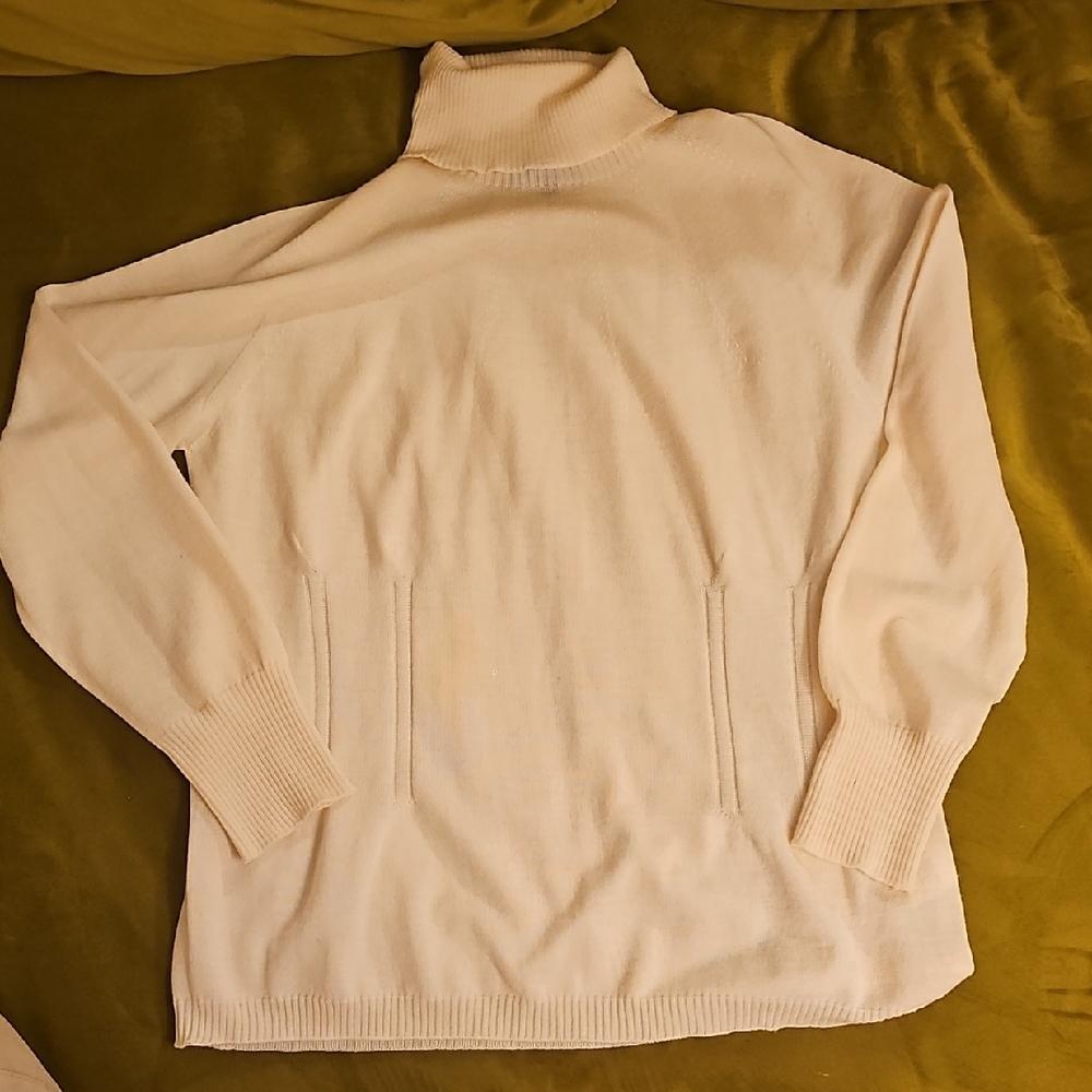 Escada Cream Turtleneck Sweater